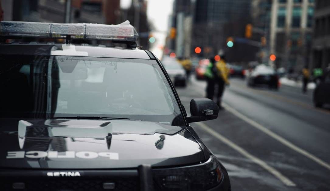 Canada bắt 3 kẻ dùng 'SMS blaster' giả mạo trạm BTS lừa đảo hàng loạt