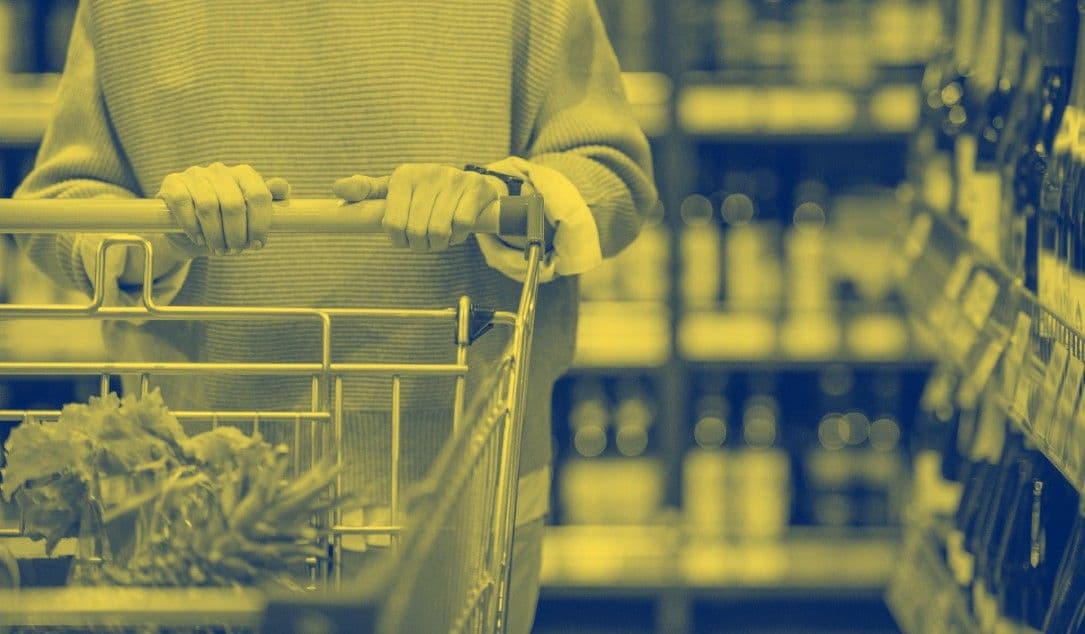 Siêu thị Mỹ âm thầm theo dõi khách hàng để thay đổi giá bán
